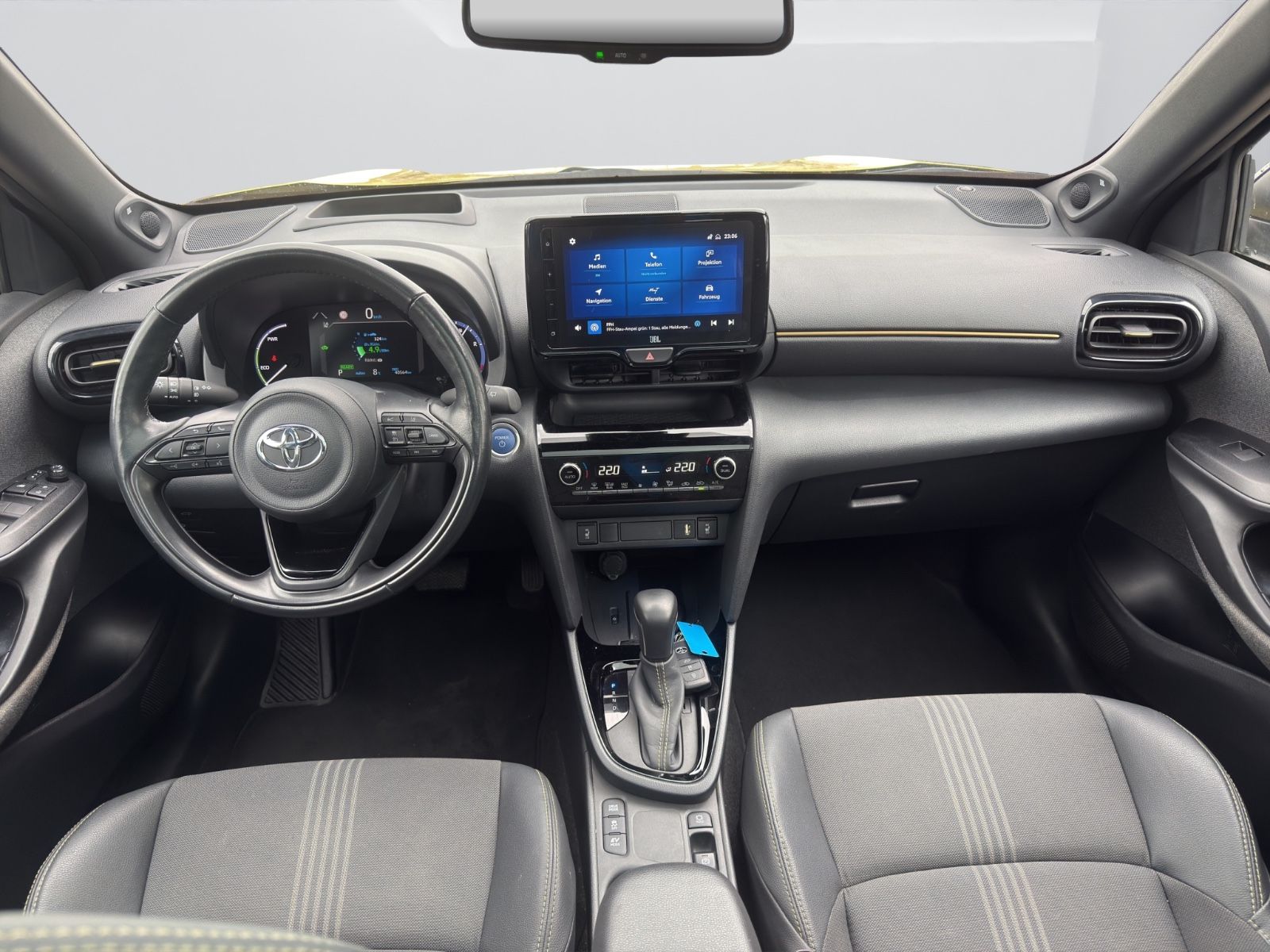 Toyota Yaris Cross Hybrid Adventure*Pano*Hud*AHK*Matrix