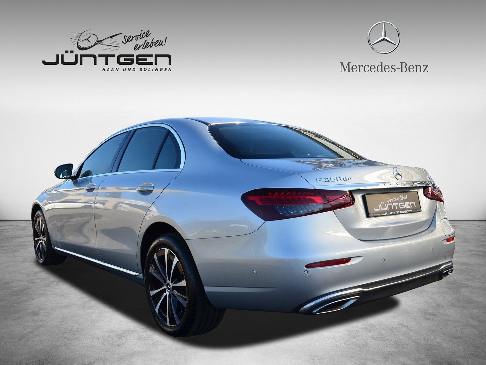 Mercedes-Benz E 300 de Exclusive 4M - Samsaru's Car Outlet