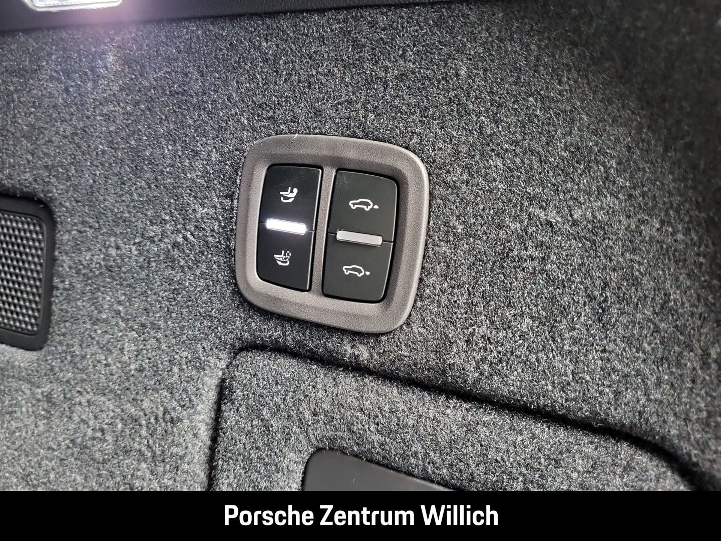 Porsche Cayenne S E-Hybrid BOSE Panoramadach LED-Matrix