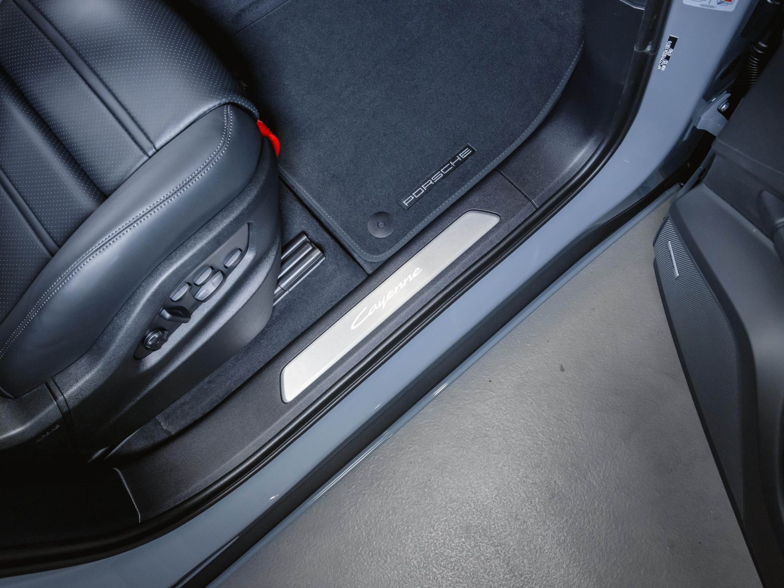 Porsche Cayenne E-Hybrid Sportabgasanlage Panoramadach