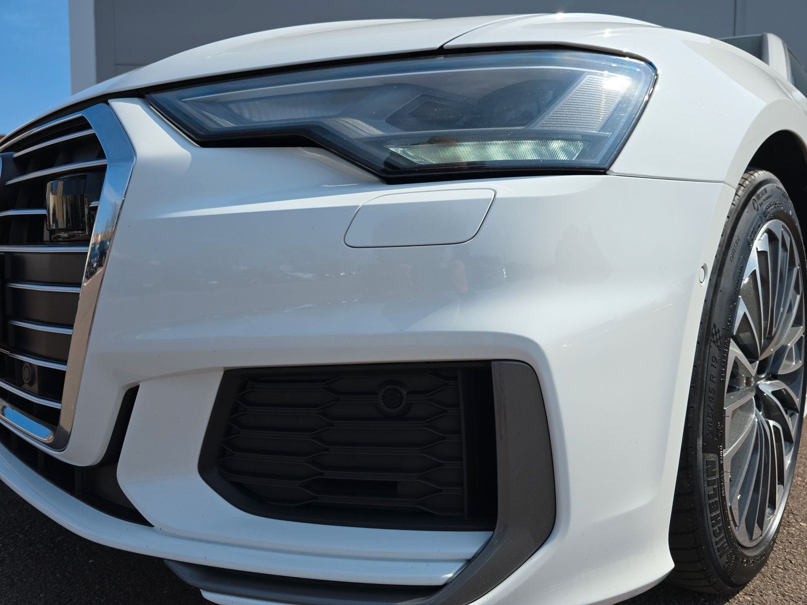 Audi A6 Limousine 50 TFSI e qu S line - Samsaru's Car Outlet