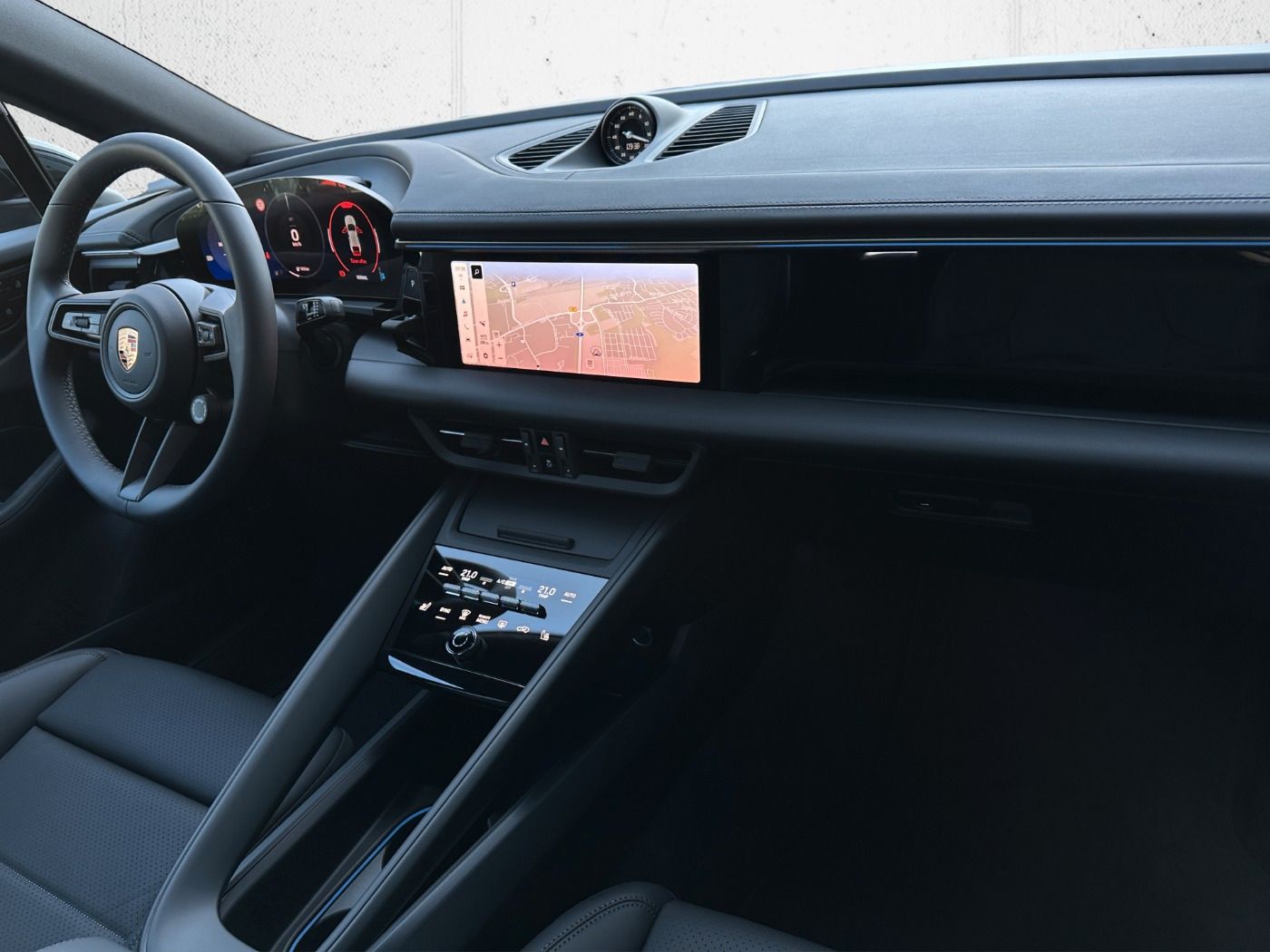 Porsche Macan - Samsaru's Car Outlet