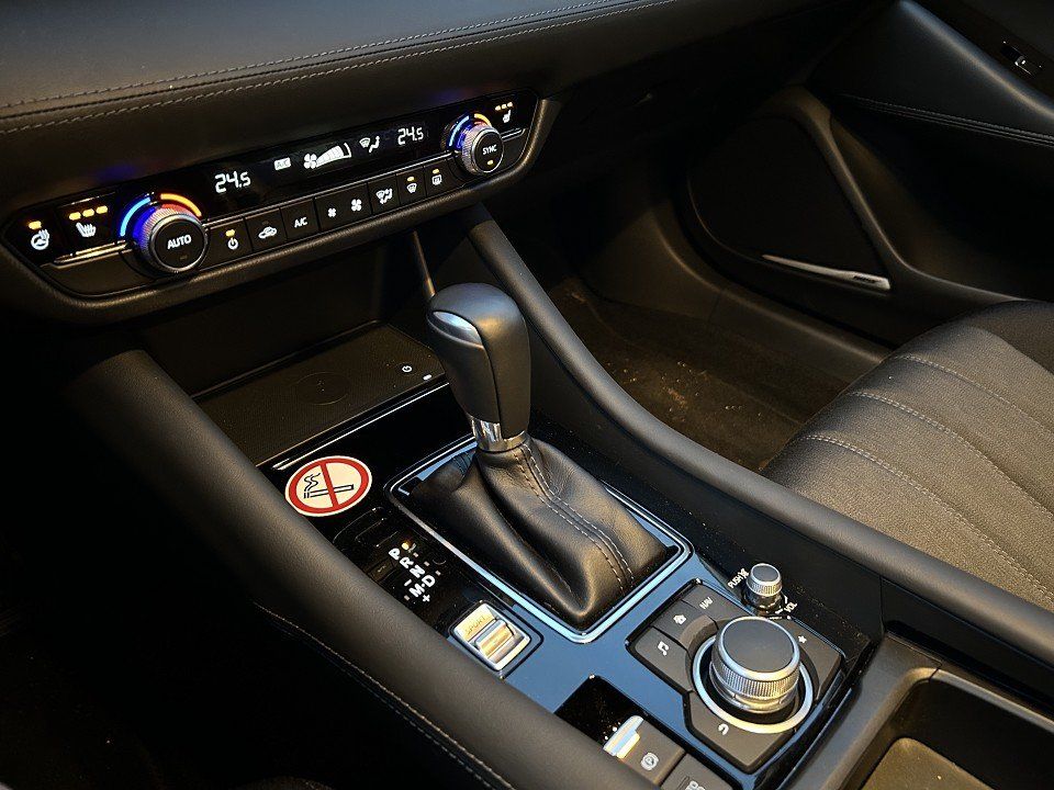 Mazda 6 2.5L SKYACTIV G 194ps 6AT FWD EXCLUSIVE-LINE