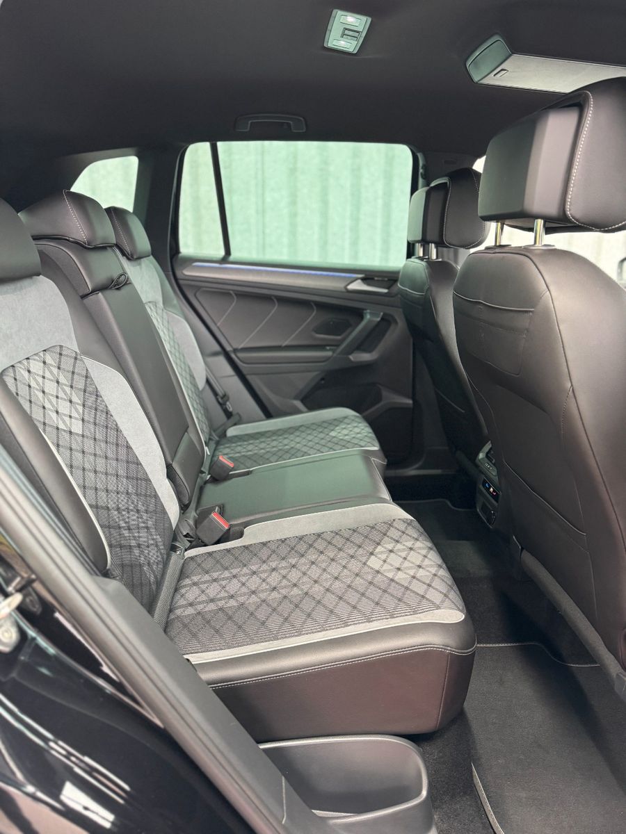 Volkswagen Tiguan R-Line DSG - Samsaru's Car Outlet