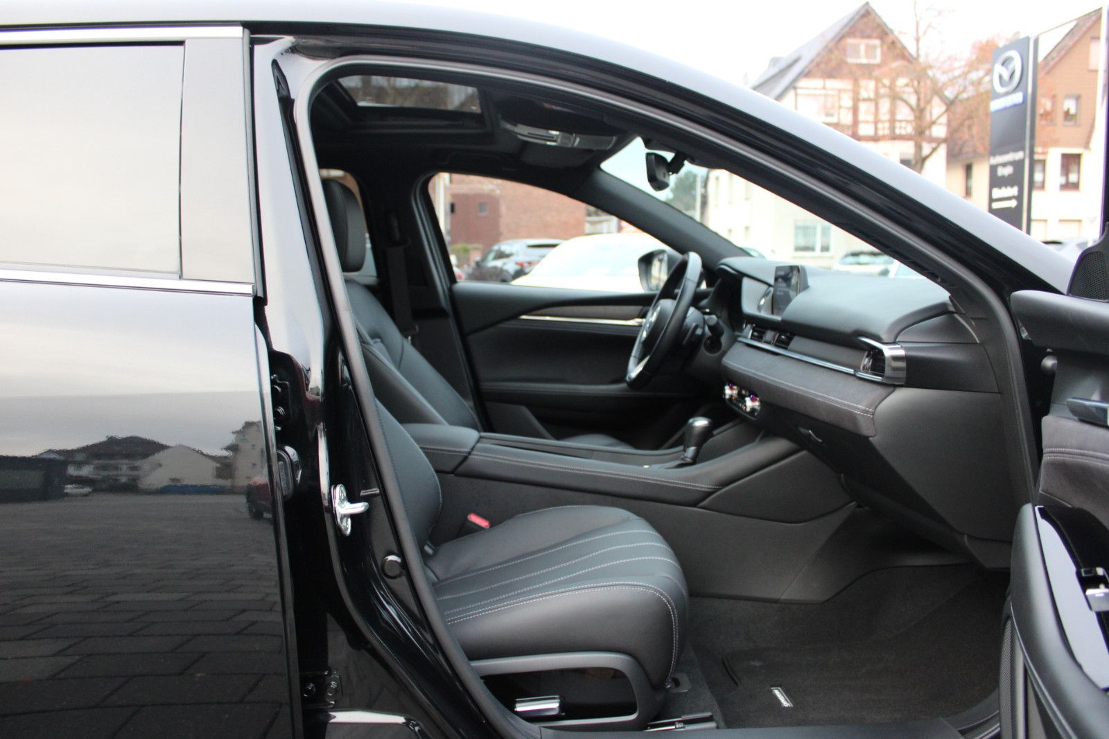 Mazda 6 Kombi TAKUMI*LEDER*360*HUD*BOSE**GSD*MATRIX