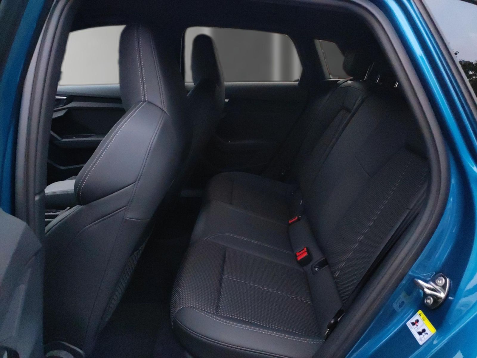 Audi A3 Sportback 30 TFSI S line int. S tronic *AHK*