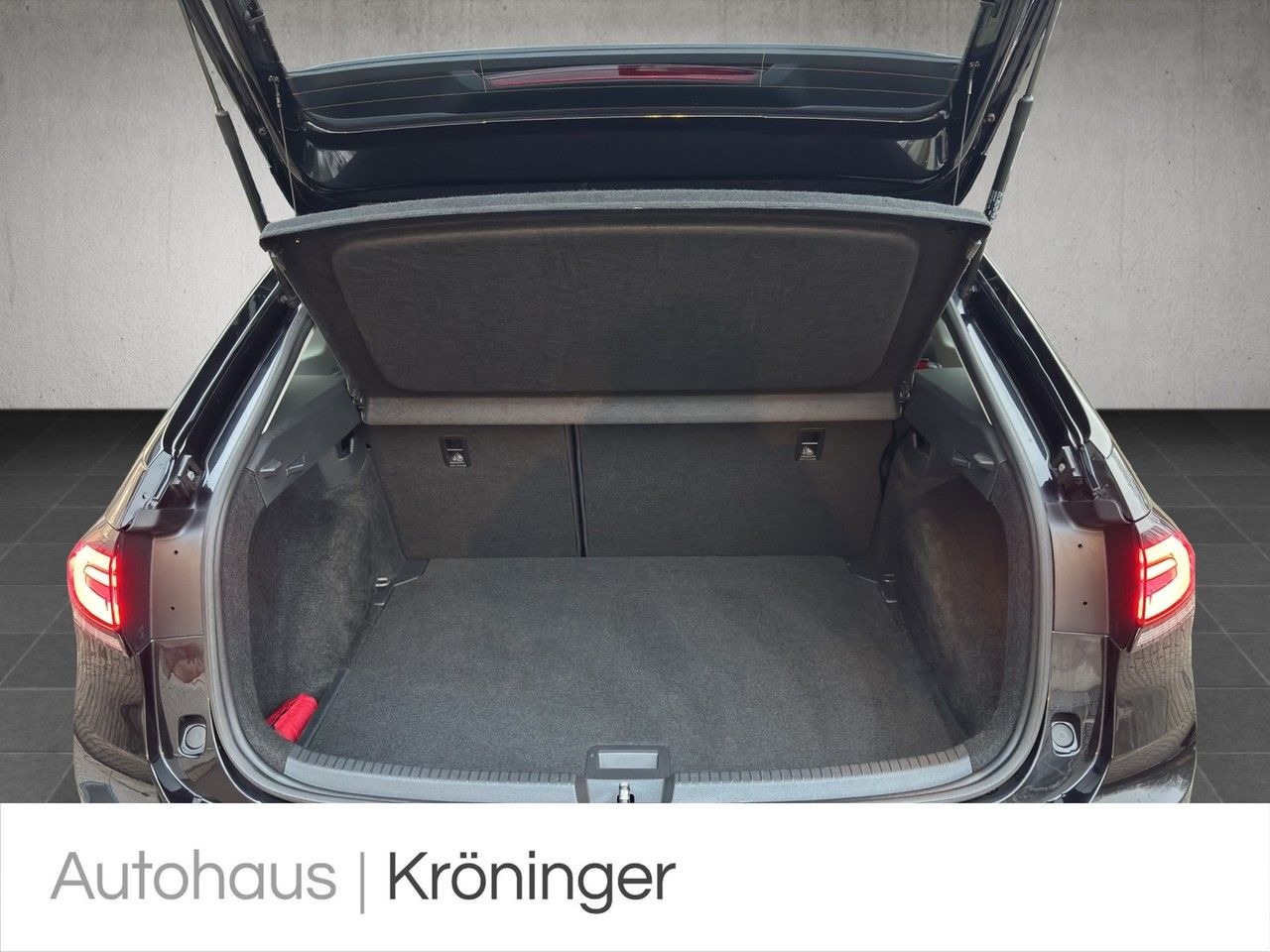 Volkswagen Taigo 1.0 TSI DSG Style - Samsaru's Car Outlet