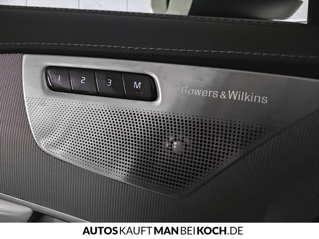 Volvo XC90 B5 AWD UltimateBright PANO AHK STHz 360 HUD