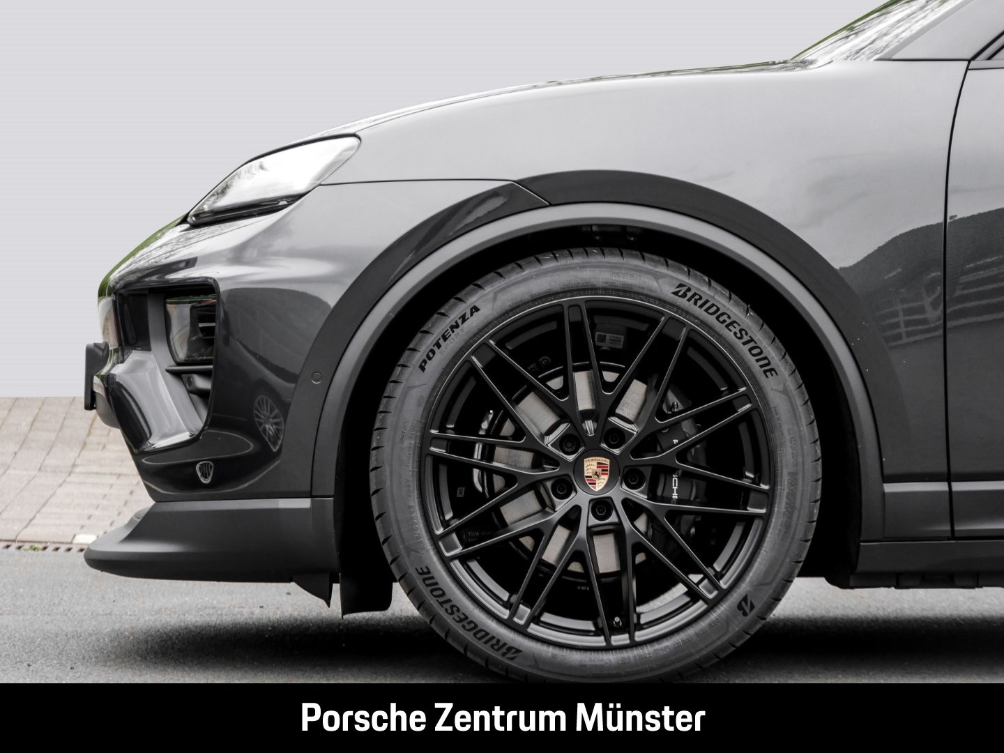 Porsche Macan 4 - Samsaru's Car Outlet