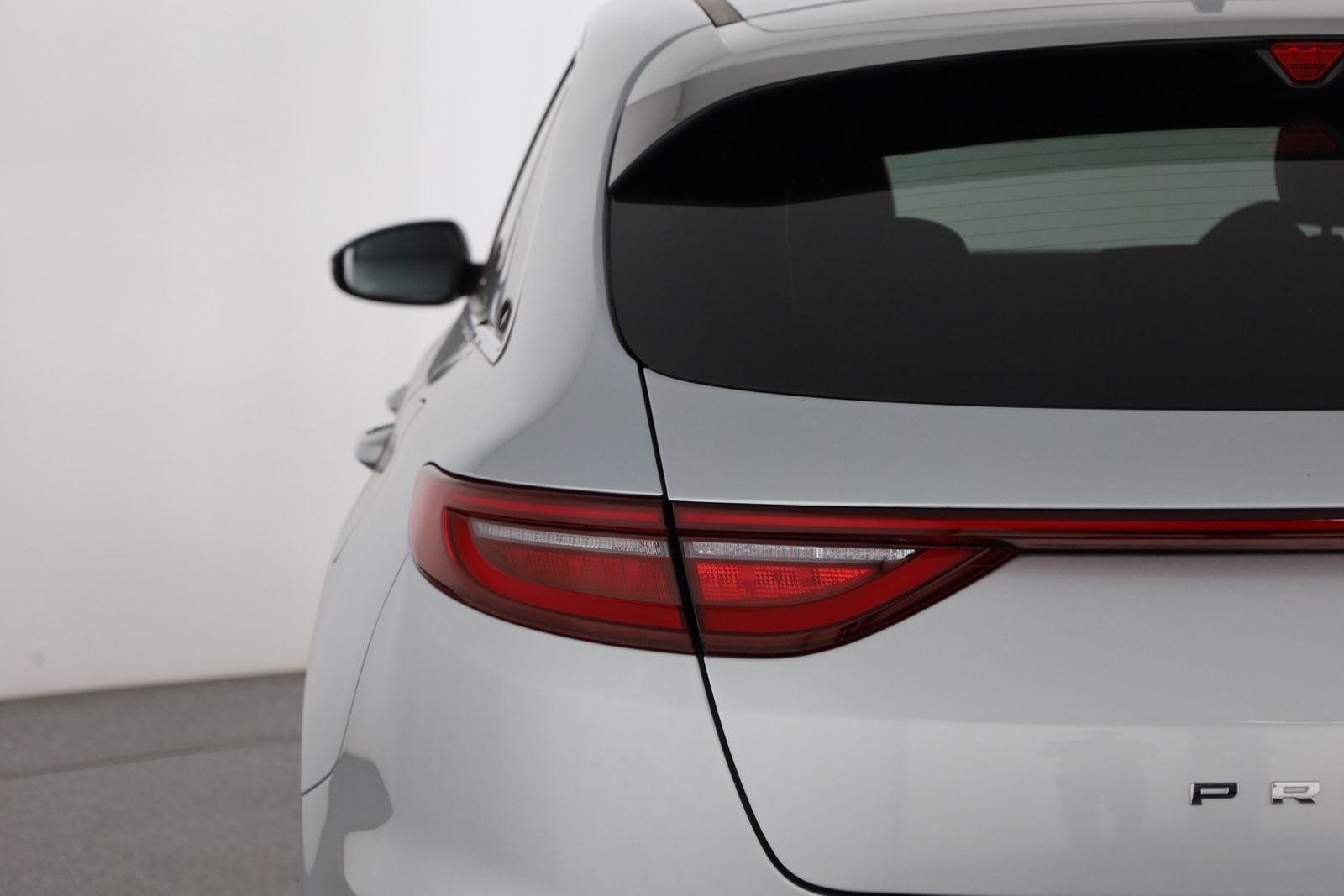 Kia ProCeed 1.6 T-GDI GT - Samsaru's Car Outlet