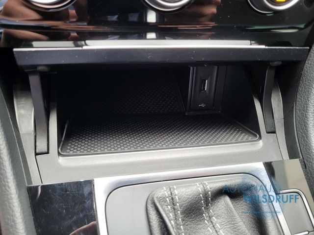 Volkswagen Golf VII 1.5 TSI DSG Highline R-Line - Samsaru's Car Outlet