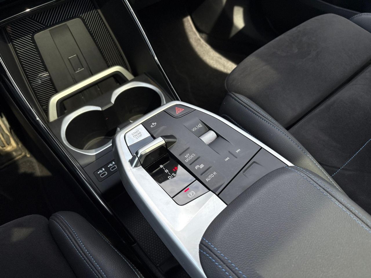 BMW X1 xDrive 23d M SPORT - Samsaru's Car Outlet