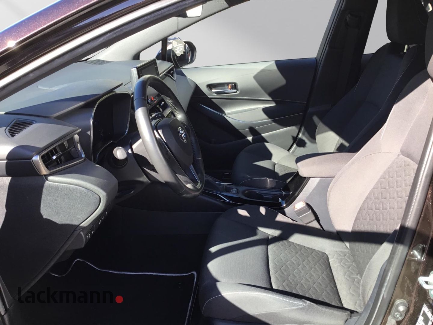 Toyota Corolla 1.8 Touring Sports Hybrid Club - Samsaru's Car Outlet