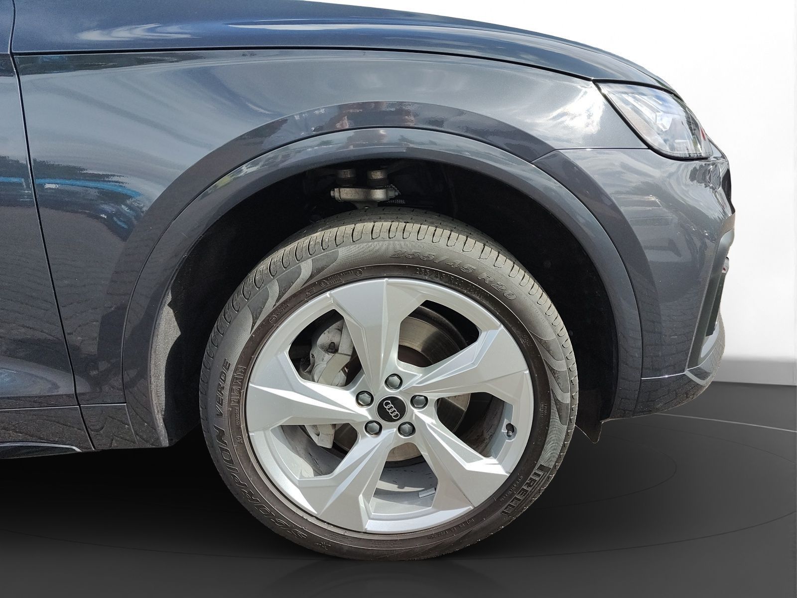 Audi Q5 40 TFSI quattro advanced - Samsaru's Car Outlet