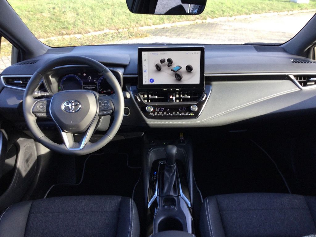 Toyota Corolla Touring Sports 2.0 Hybrid Team D