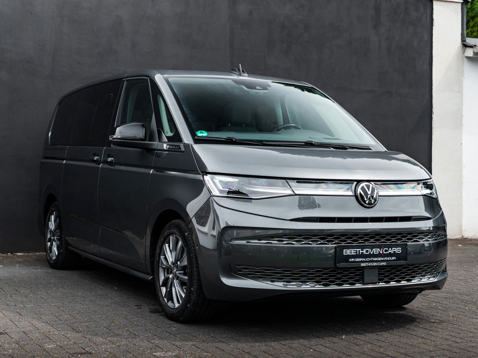 Volkswagen T7 Multivan LANG 100% VOLL TSDHZG LEDER PANO