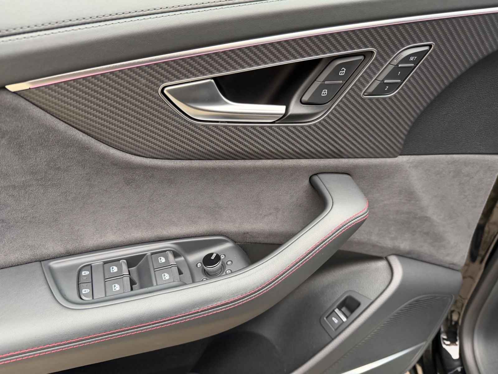 Audi RSQ8  4.0 TFSI quattro.Standheizung.