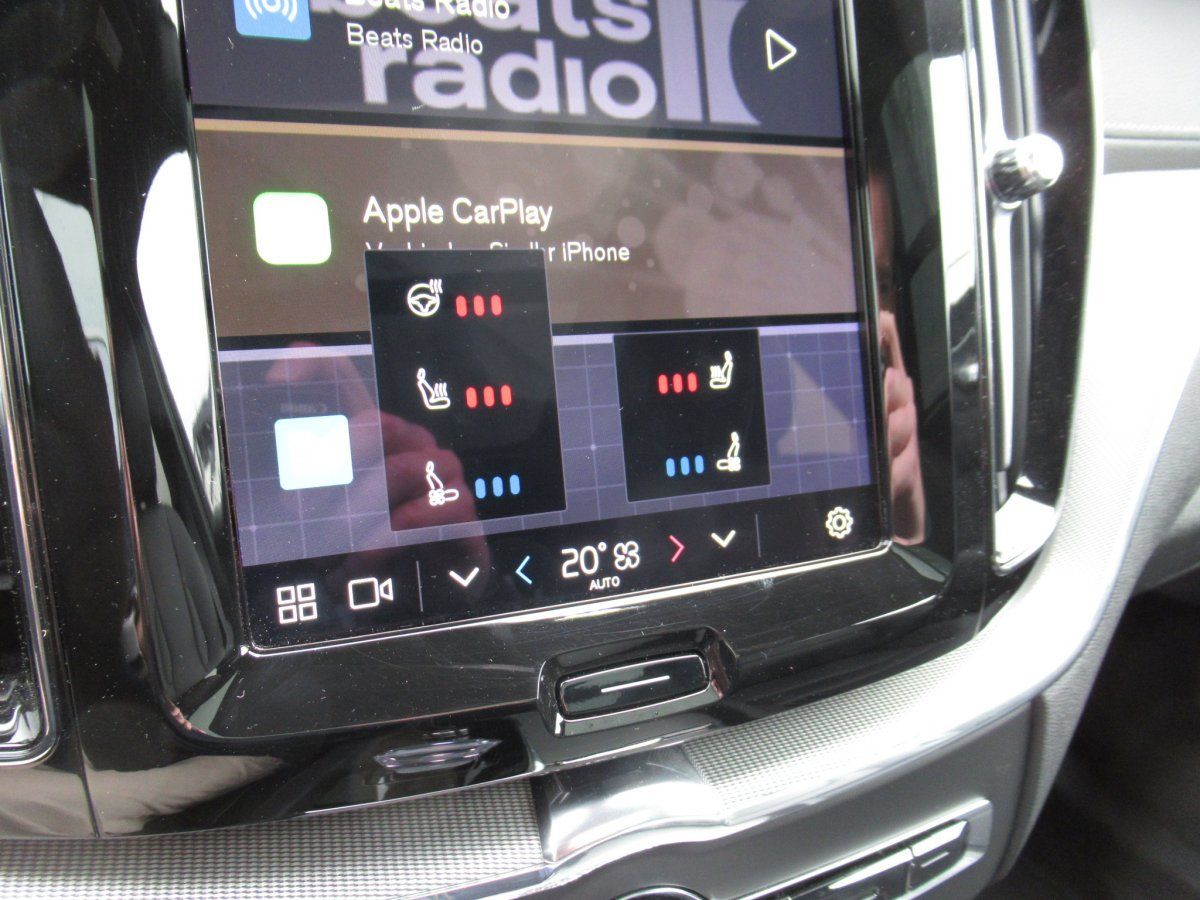 Volvo XC60 T6 AWD Plug-in Hybrid Black Edition Ultra