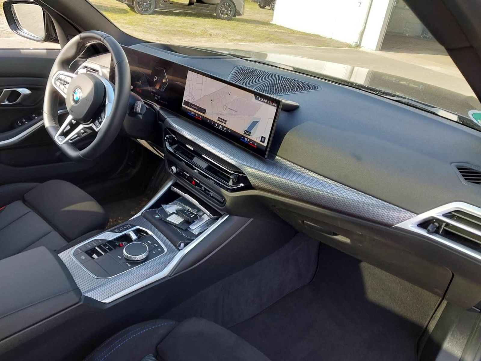 BMW 318i Touring M Sport Pano HUD ACC AHK 360°Kam