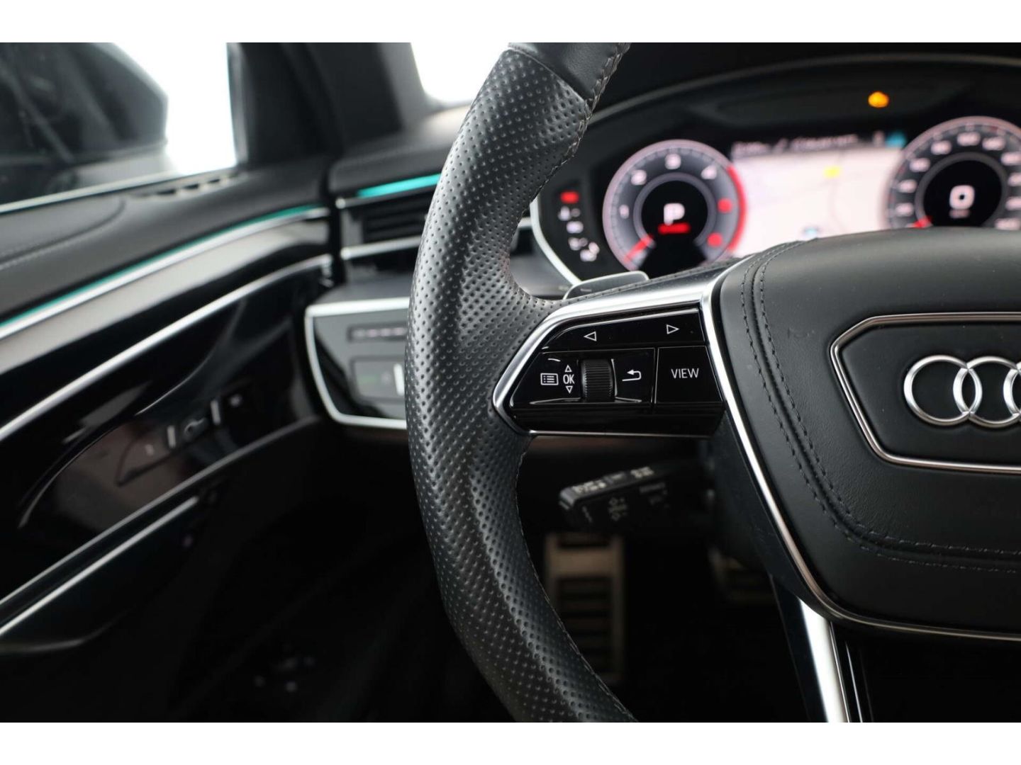 Audi A8 50 TDI S-Line qu AHK/VC/B&O/LED/Head-up/Pano