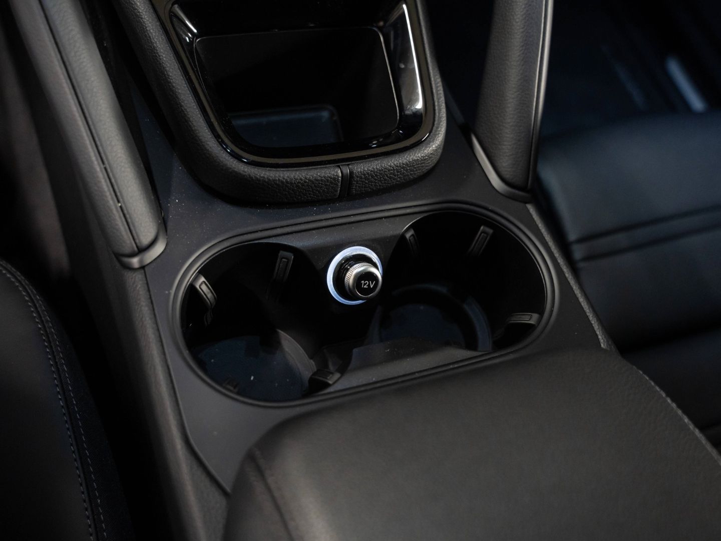Porsche Cayenne Coupe PDCC Luftfederung InnoDrive BOSE