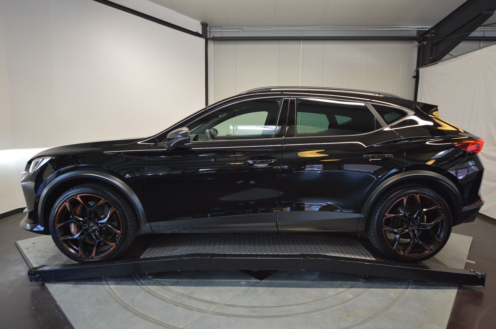 Cupra Formentor 2.0 TSI VZ5 4Drive - Samsaru's Car Outlet