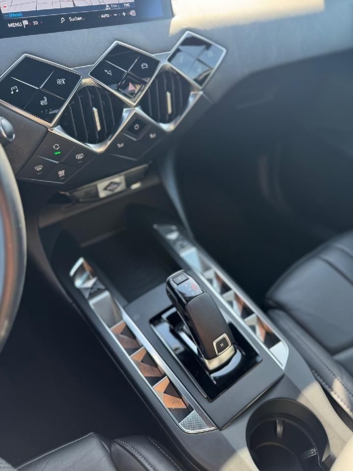 DS Automobiles DS 3 Crossback So Chic - Samsaru's Car Outlet