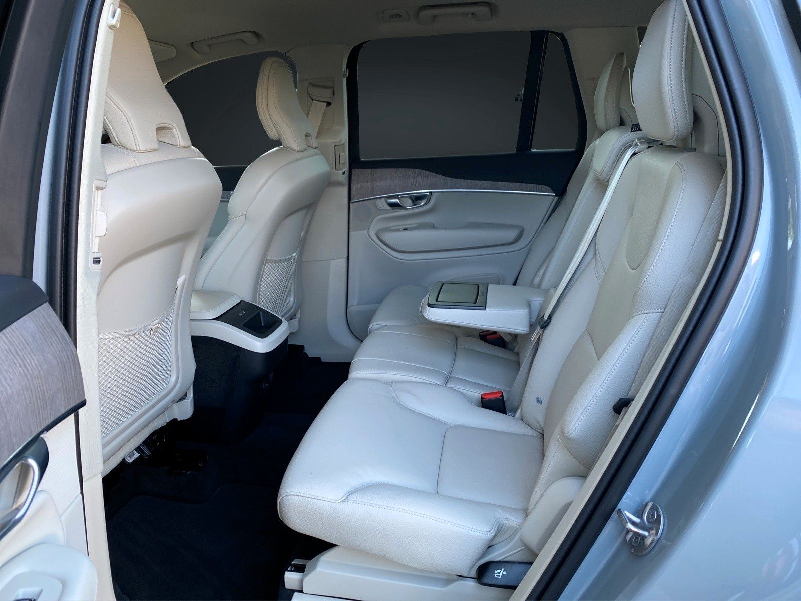 Volvo XC 90 B5 AWD CORE 7-SITZER-NAVI-KAMERA-LED