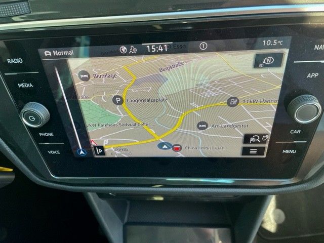 Volkswagen Tiguan 1.5 l TSI Active - Samsaru's Car Outlet