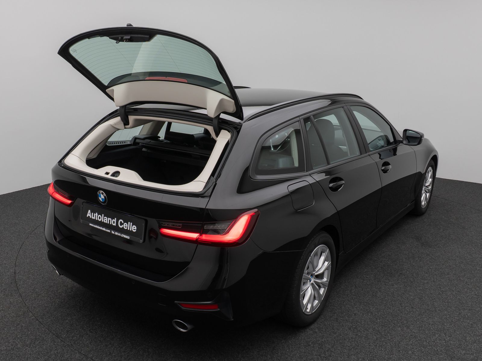 BMW 320d Sport - Samsaru's Car Outlet