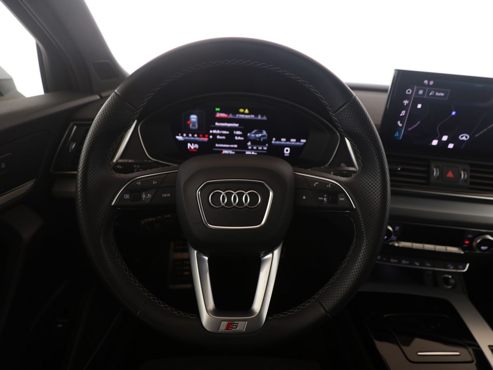 Audi Q5 40 TDI quattro S line Pano+AHK+Matrix+RFK+MMI
