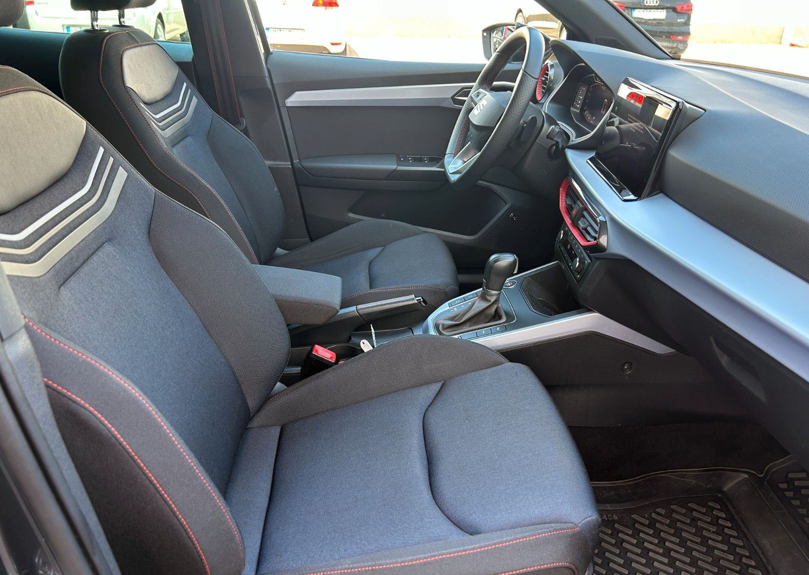 Seat Arona FR DSG - Samsaru's Car Outlet