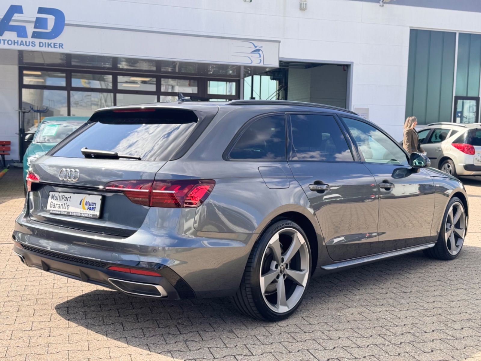 Audi A4 Avant 35 TDI S line - Samsaru's Car Outlet