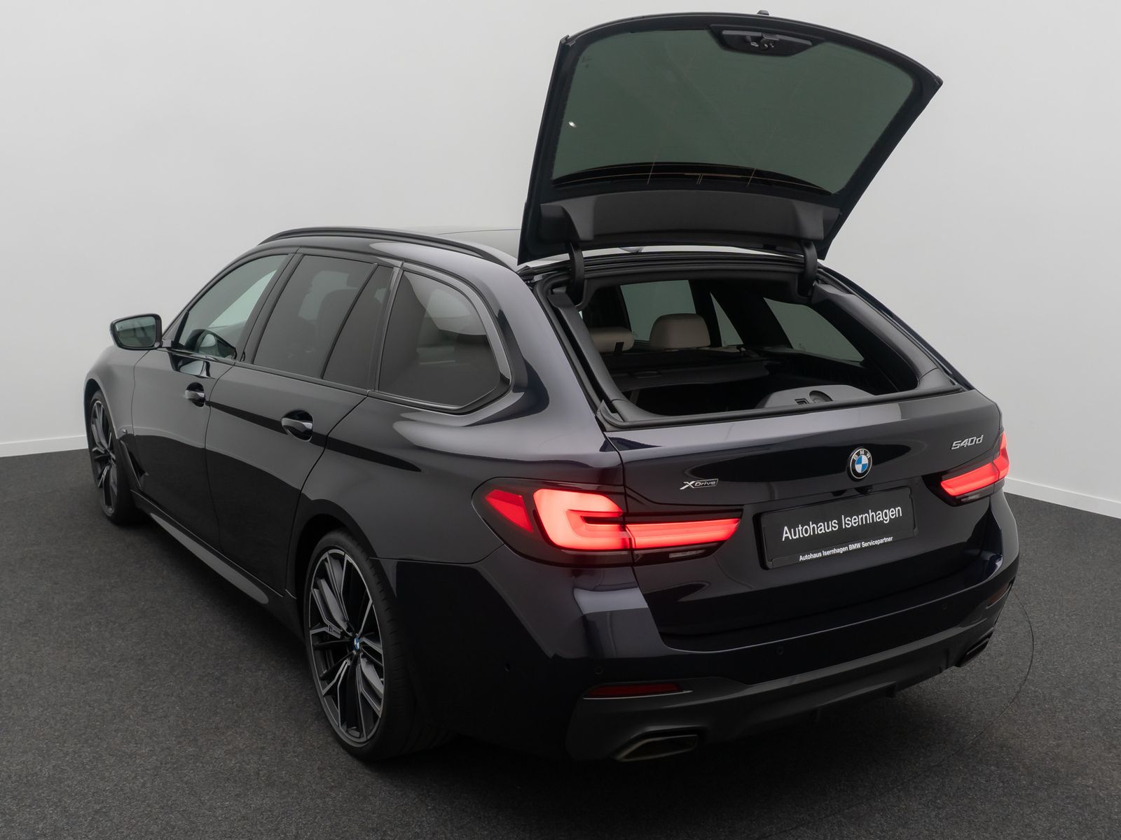 BMW 540d xD M Sport 360° HUD DAB H/K Panorama 20Zoll