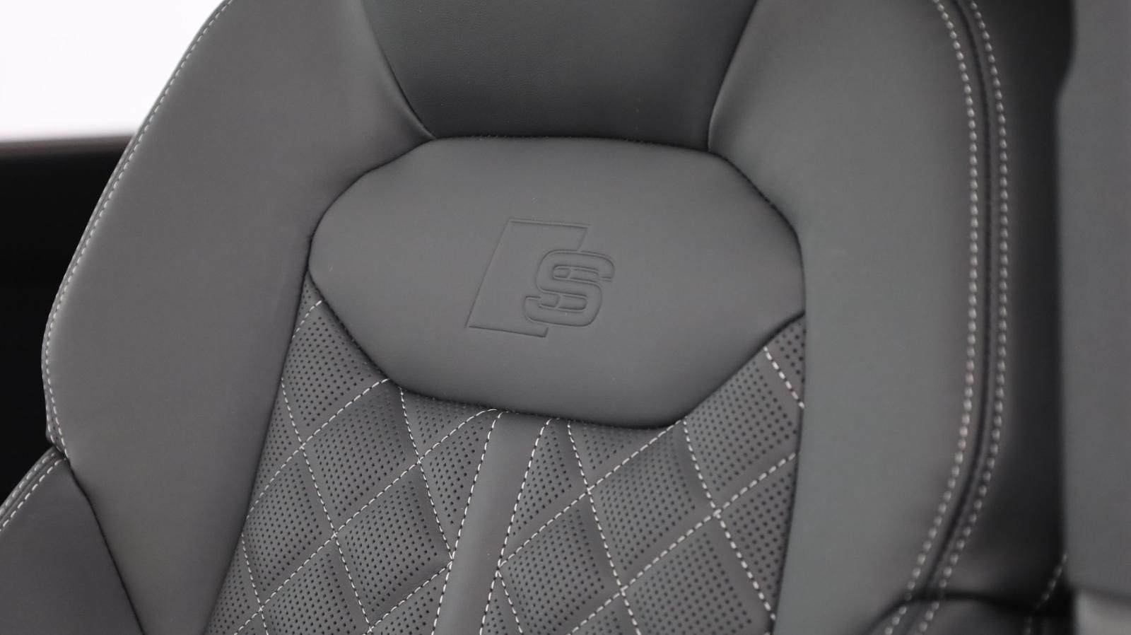 Audi Q7 50 TDI quattro S line