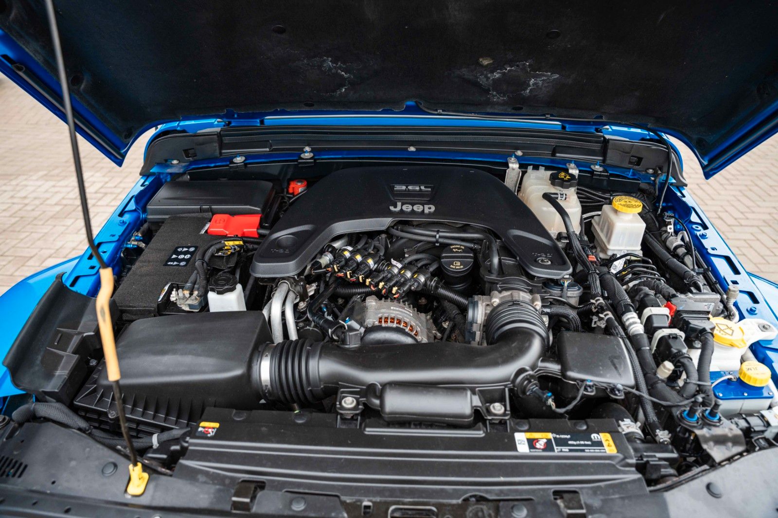 Jeep Gladiator Willys 3.6 V6 285 PS | 4x4 Crew Cab