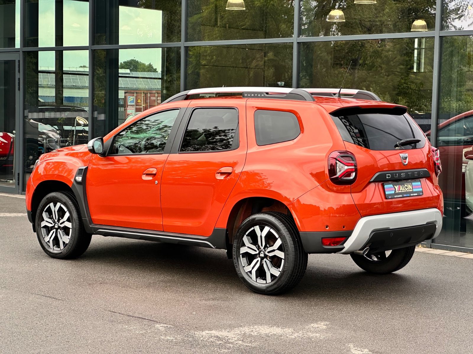 Dacia Duster Blue dCi 115 2WD Prestige - Samsaru's Car Outlet