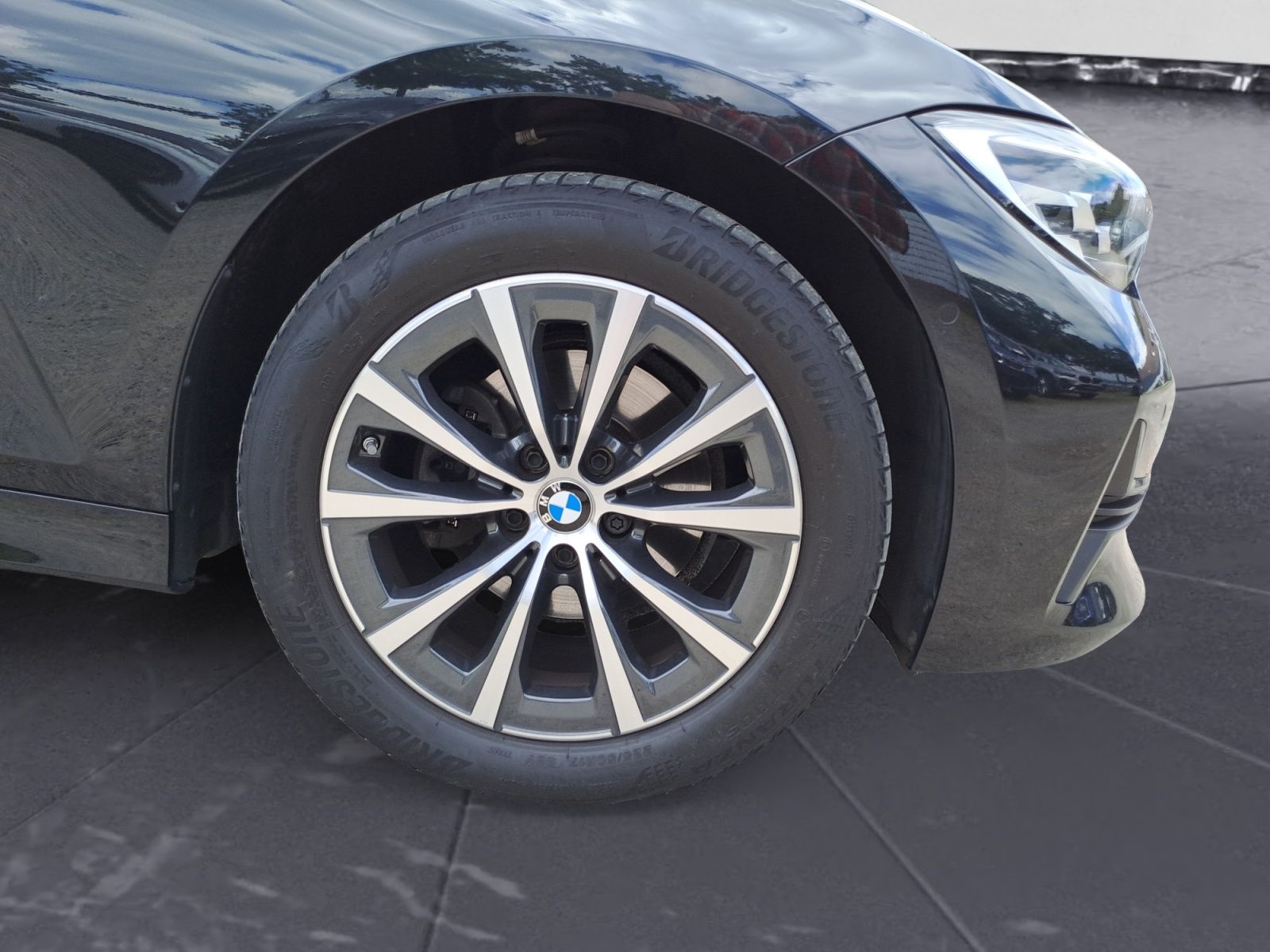 BMW 320d Touring Sport Line - Samsaru's Car Outlet