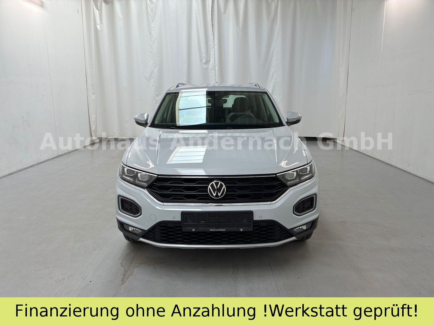 Volkswagen T-Roc Sport - Samsaru's Car Outlet