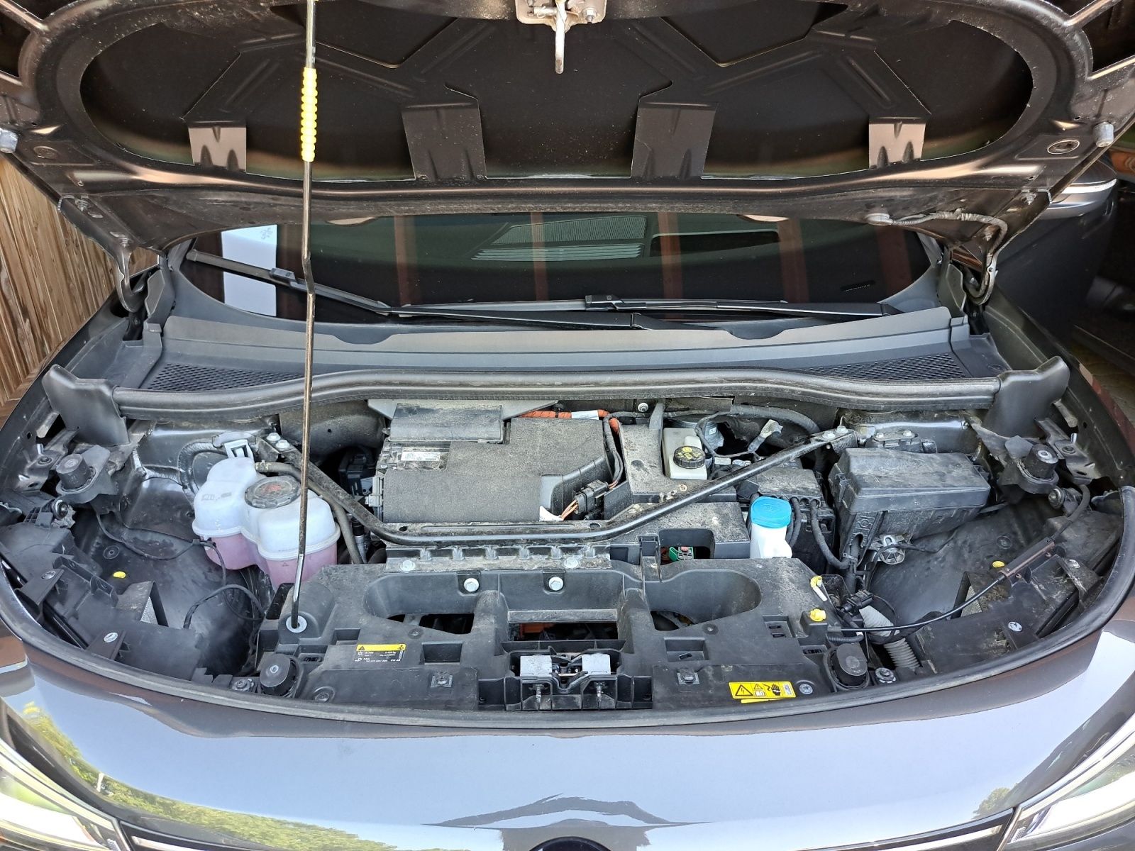 Volkswagen ID.4 GTX 1,99% PANO AHK NAV APP 20" WÄRMEPU DCC