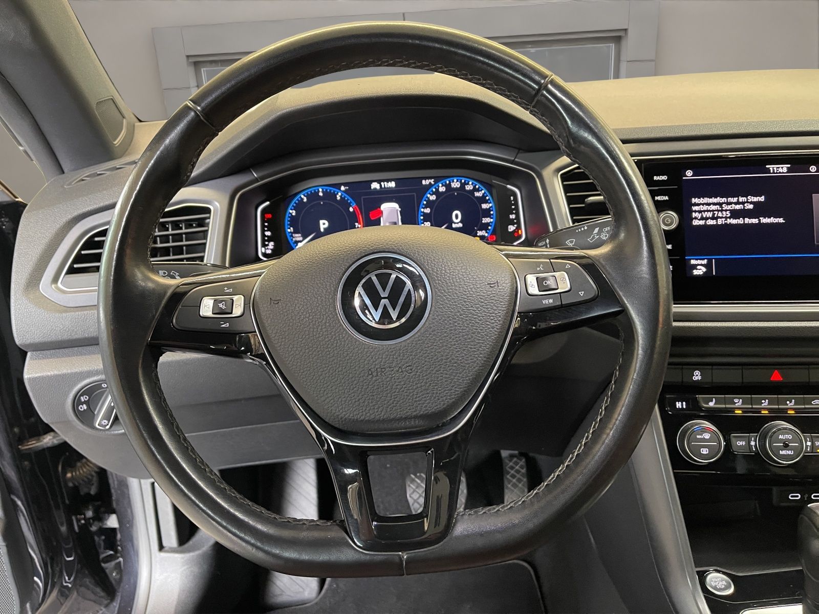 Volkswagen T-Roc 1.5 TSI Style - Samsaru's Car Outlet