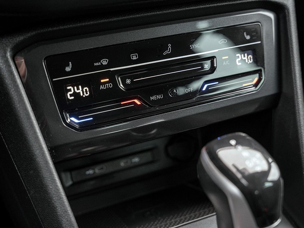 Volkswagen Tiguan 2.0 TDI Life 4M DSG AHK KAM H-K NAVI LED