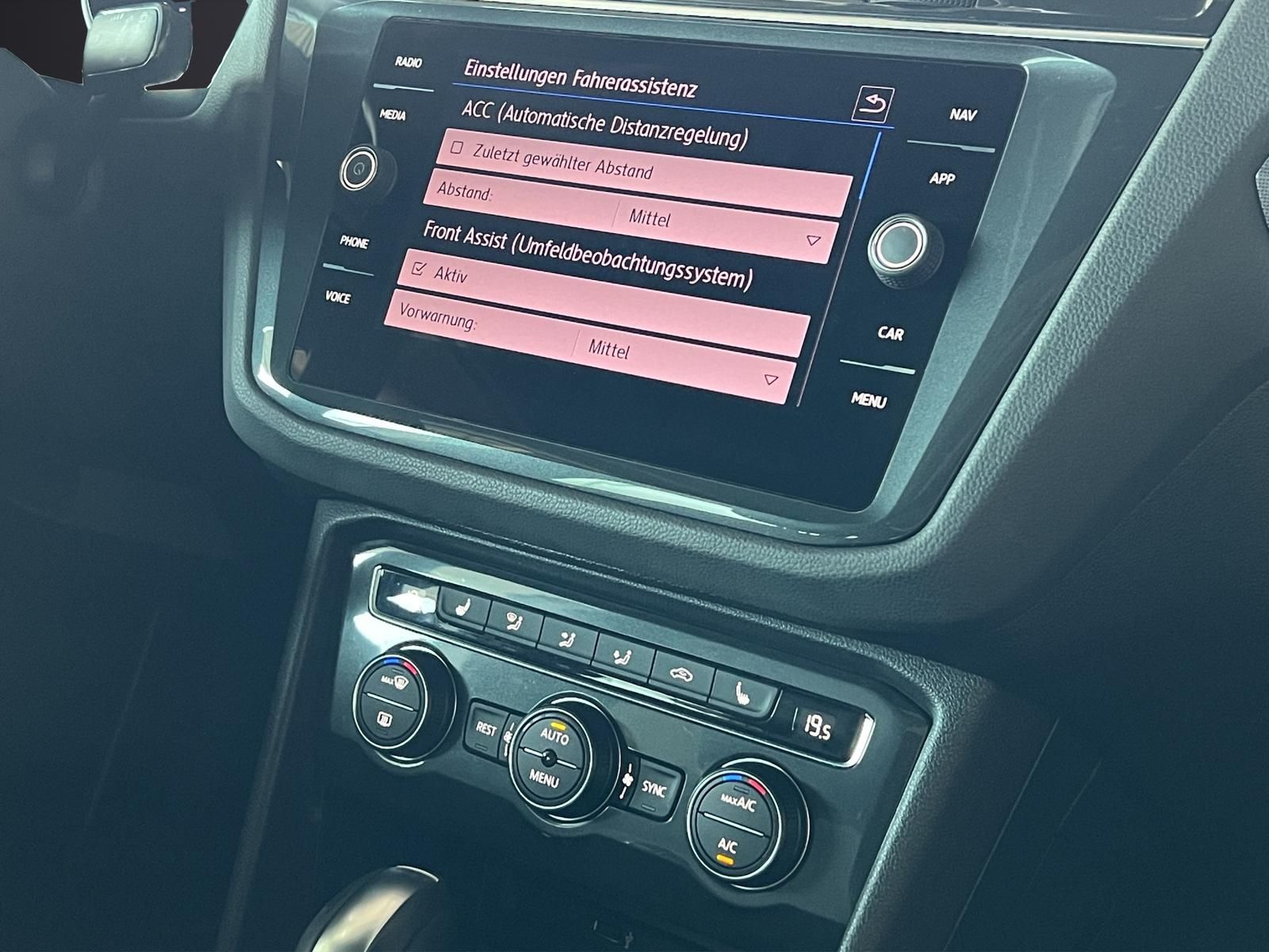 Volkswagen Tiguan 3X R LINE 4M Black - Samsaru's Car Outlet