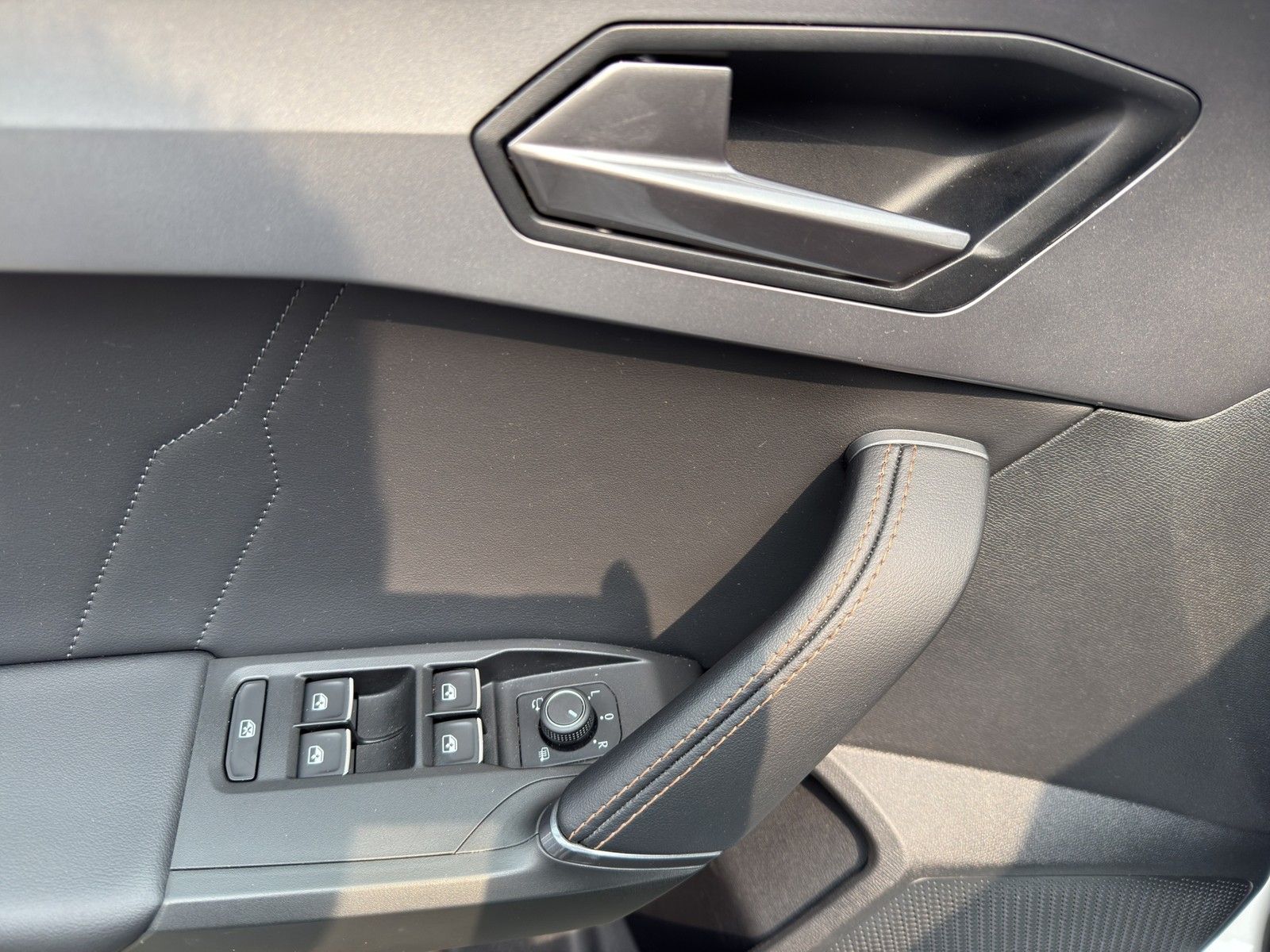 Cupra Leon 2.0 TSI DSG - Samsaru's Car Outlet