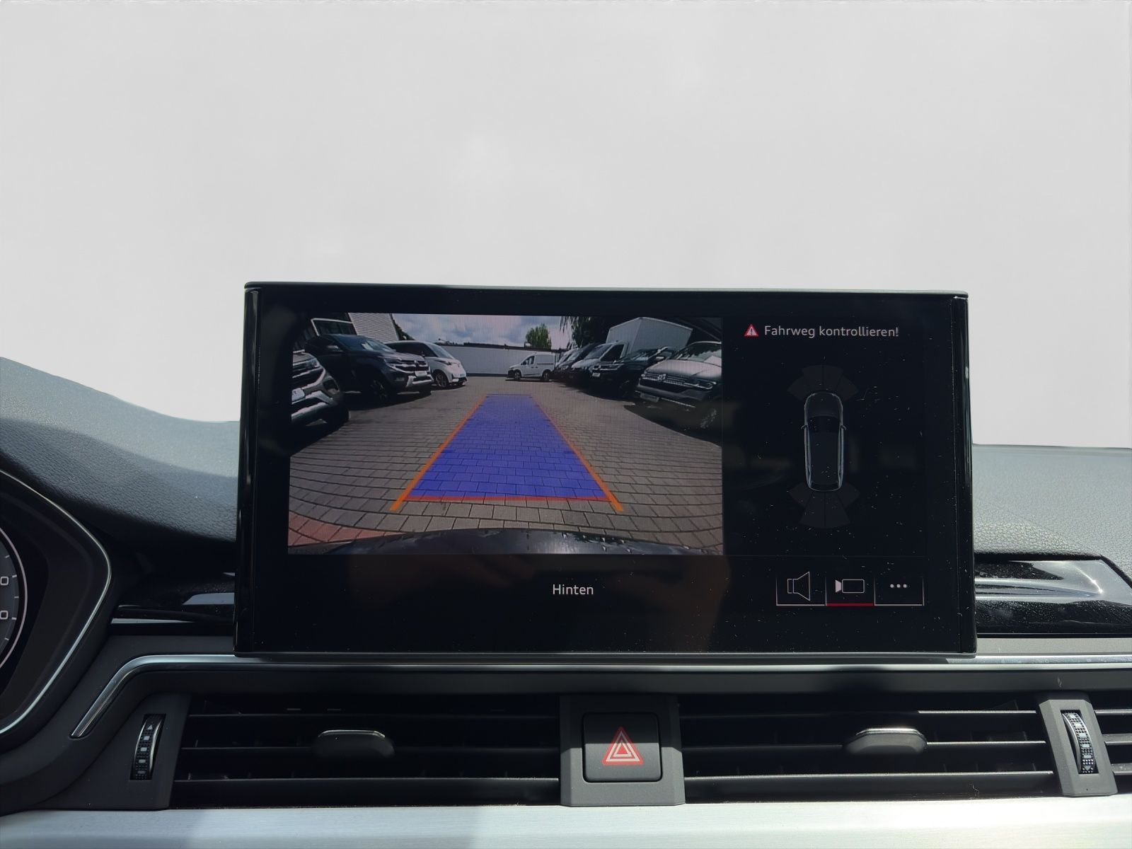 Audi A4 Avant 40 TFSI Q 2x S LINE AHK LM19 MATRIX-LED