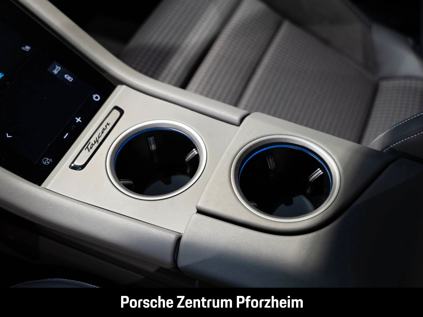 Porsche Taycan BOSE LED-Matrix Panoramadach Luftfederung