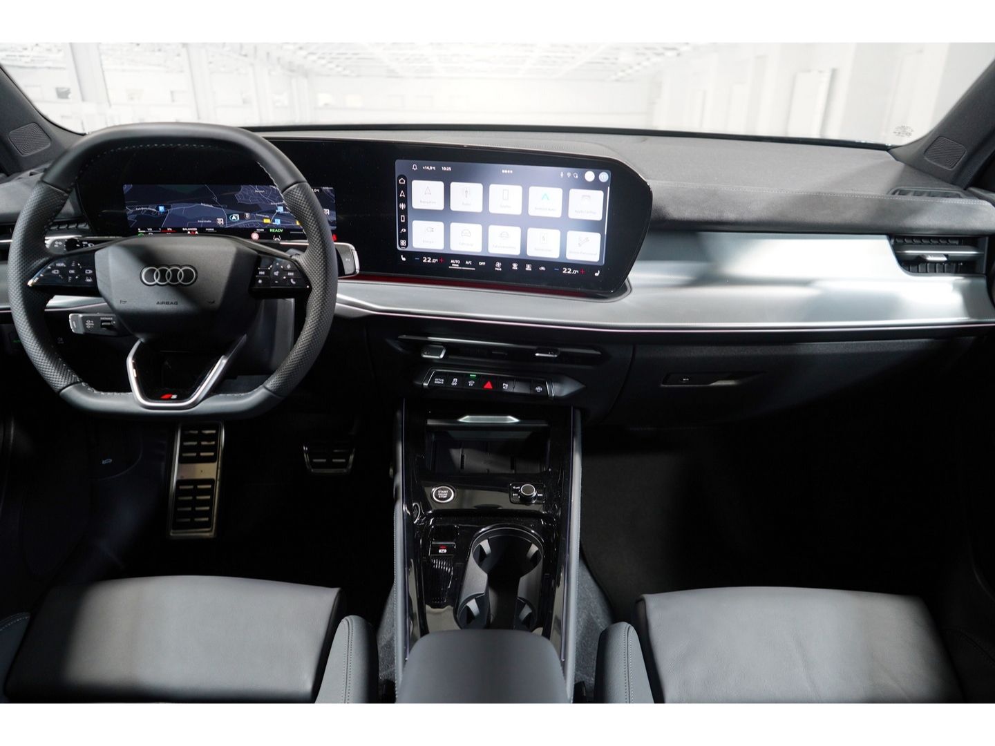 Audi Q3 SUV e-hybrid Tech Plus S line ACC 19-Zoll KAM