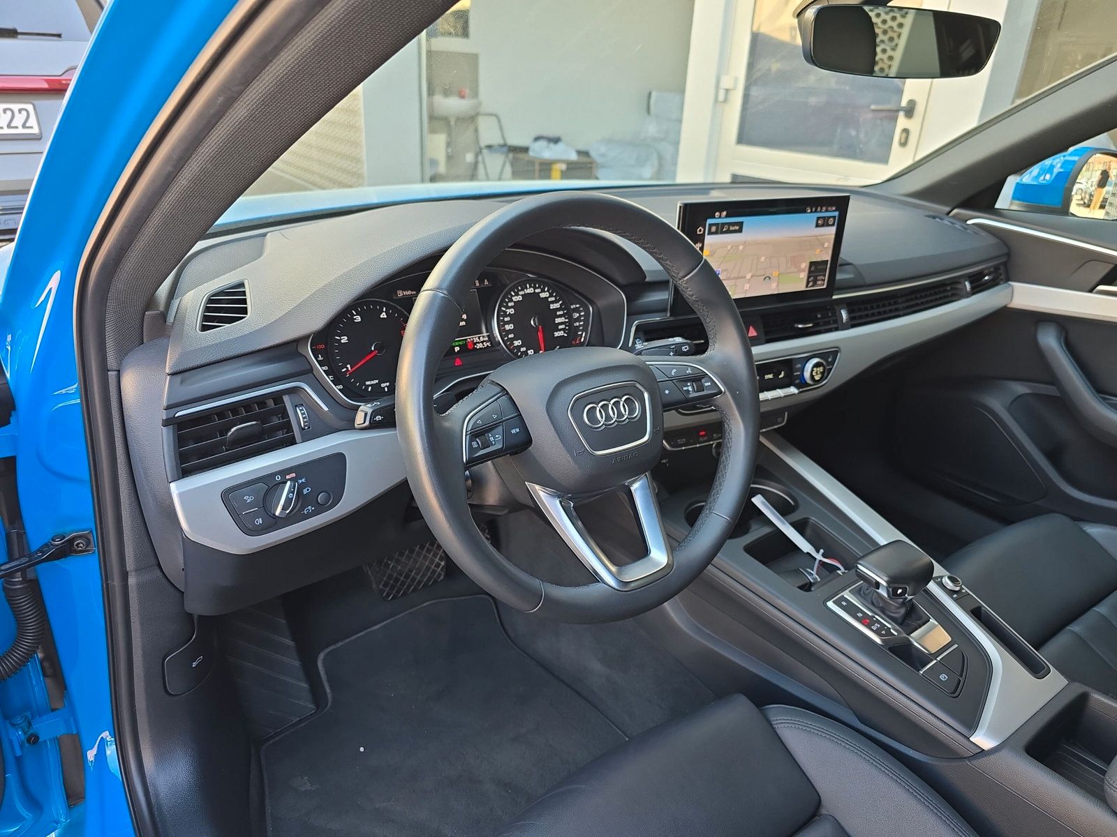 Audi A4 Avant 40 TDI S LINE - Samsaru's Car Outlet