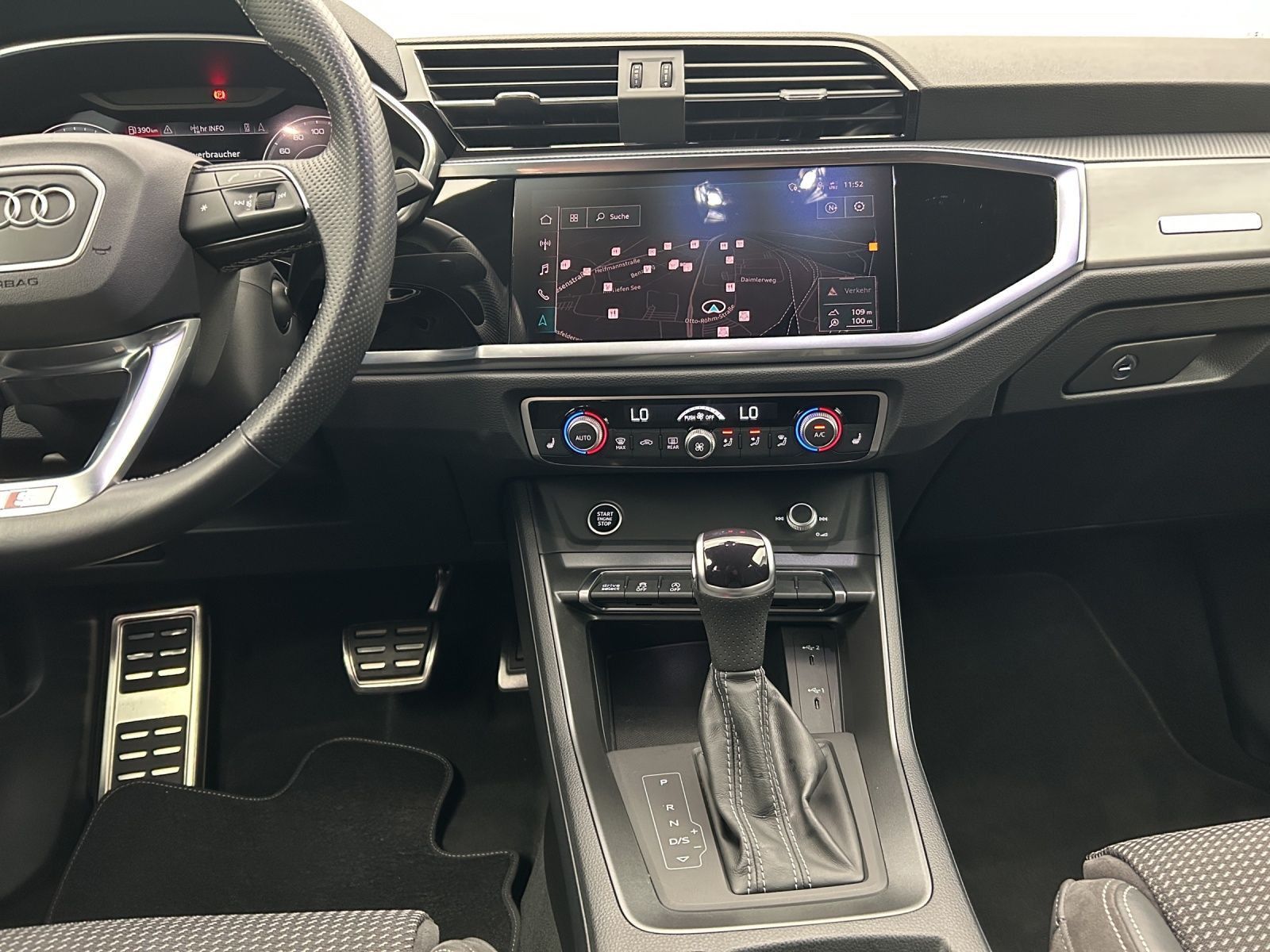 Audi Q3 Sportback 40 TDI qu S line - Samsaru's Car Outlet