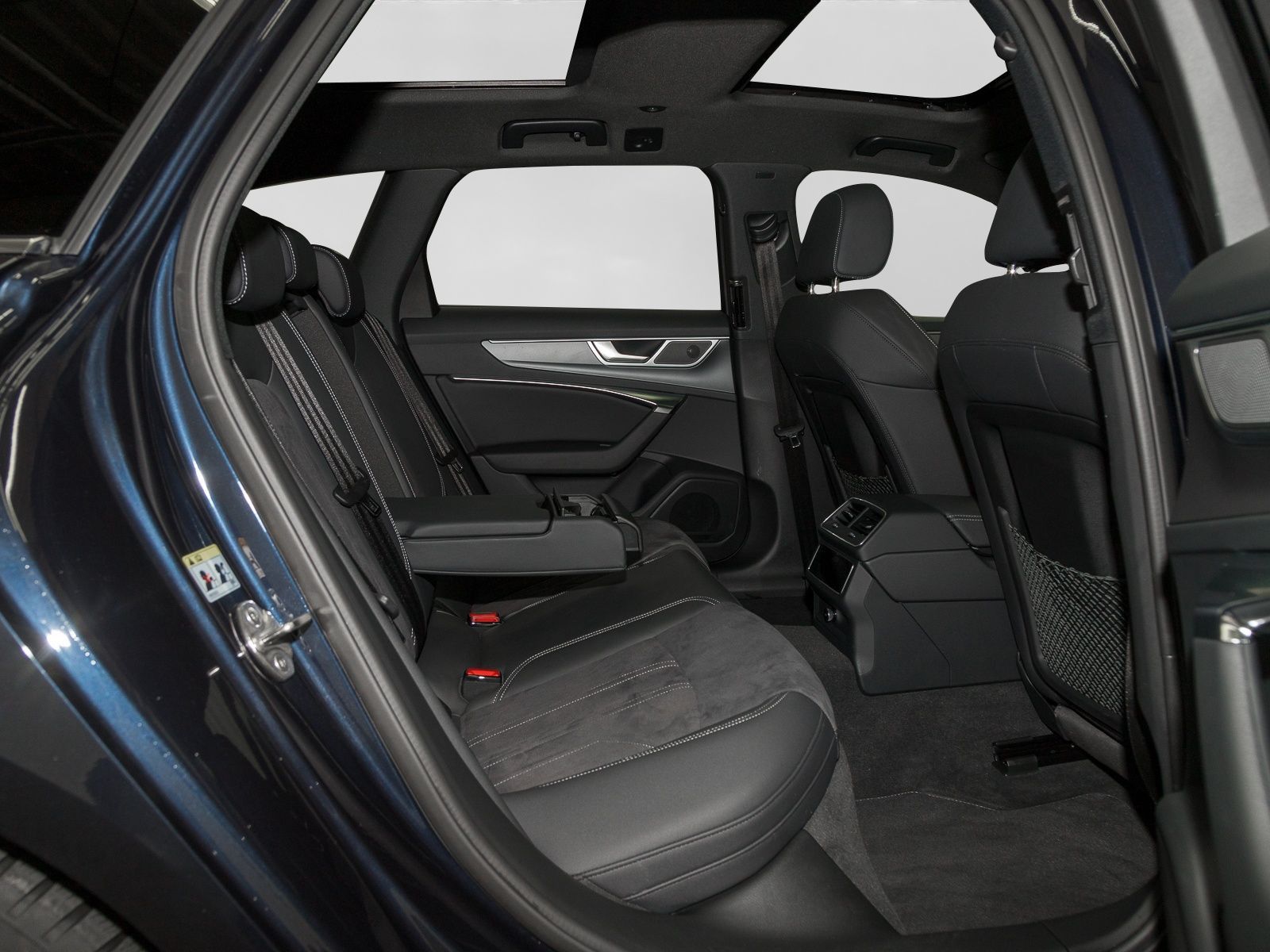 Audi A6 Avant 45 TFSI Q S LINE - Samsaru's Car Outlet
